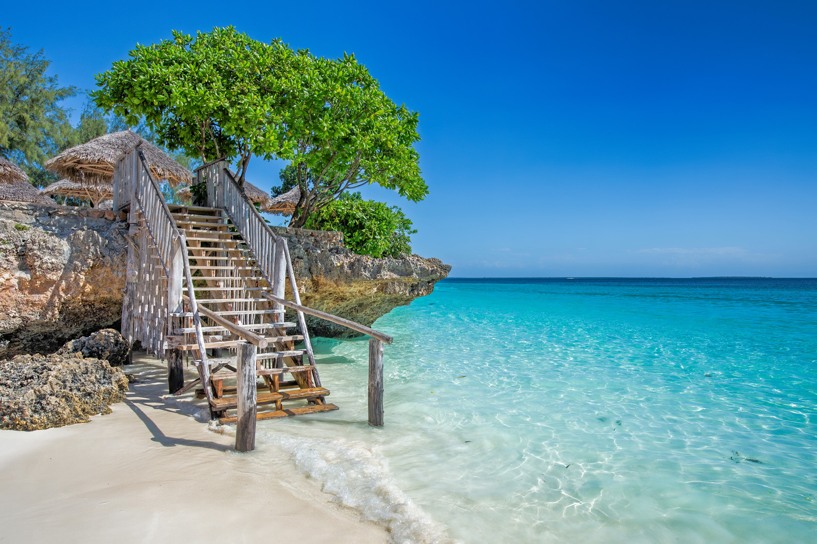 Turquoise ocean and white sand beach in Zanzibar